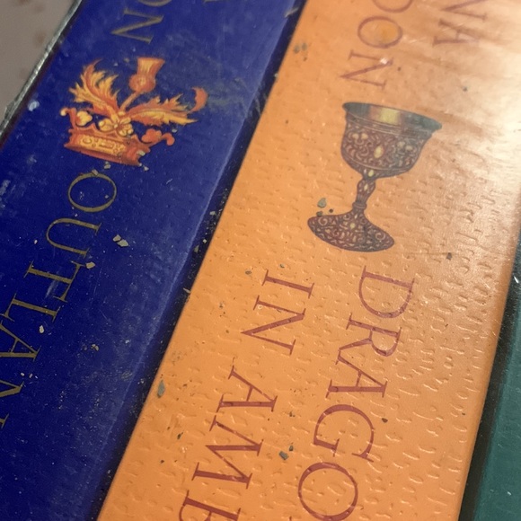 Outlander Boxed Set: Outlander, Dragonfly in Amber, Voyager, Drums of Autumn NIB - Picture 6 of 6